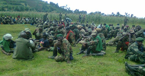 Les soldats et officers congolais en fuite source: Kigalitoday